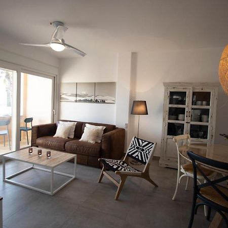 Apartamento en primera línea de playa Tarifa Exterior foto